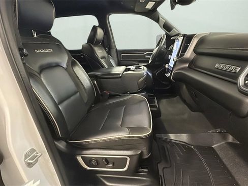 Used 2024 RAM 1500 Laramie image 13