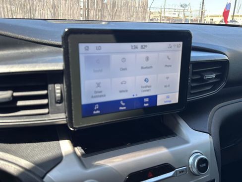 Used 2022 Ford Explorer 2WD image 22