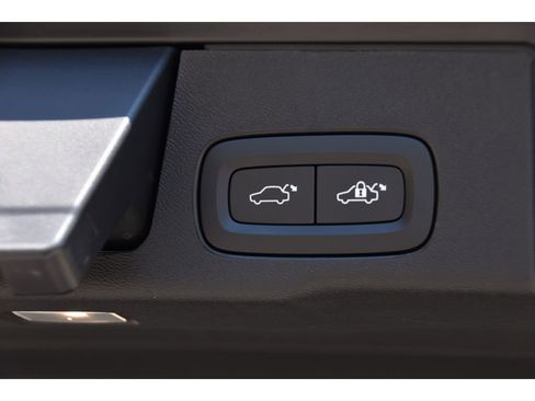 Used 2023 Volvo XC60 B5 Plus w/ Climate Package AWD/4WD image 26