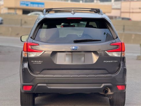 Used 2022 Subaru Forester Premium w/ Popular Package #1 image 3