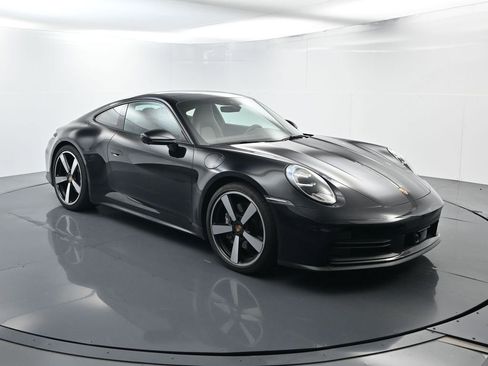 Certified 2025 Porsche 911 Carrera w/ Premium Package image 17