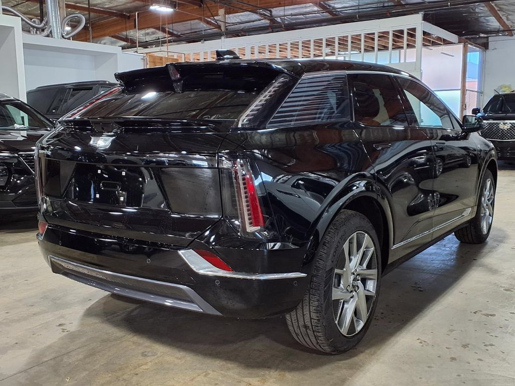 New 2027 Cadillac Optiq Luxury RWD image 6