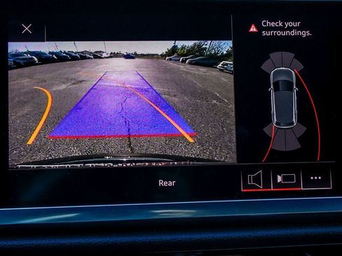 Used 2021 Audi Q3 2.0T Premium w/ Convenience Package image 19