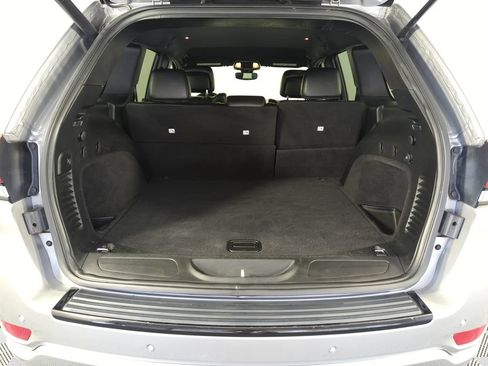 Used 2018 Jeep Grand Cherokee Altitude RWD image 27