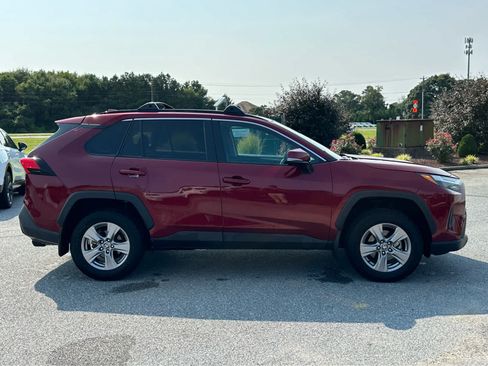 Used 2024 Toyota RAV4 XLE AWD/4WD image 4