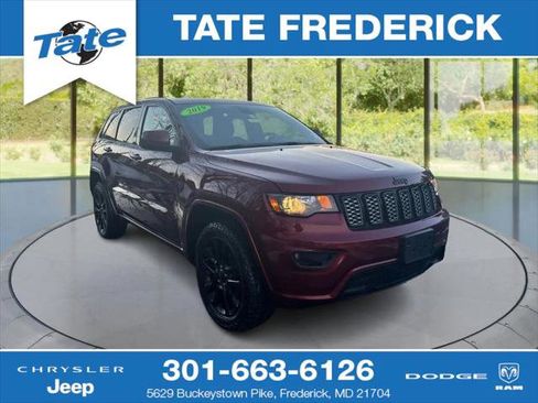Certified 2019 Jeep Grand Cherokee Altitude image 1