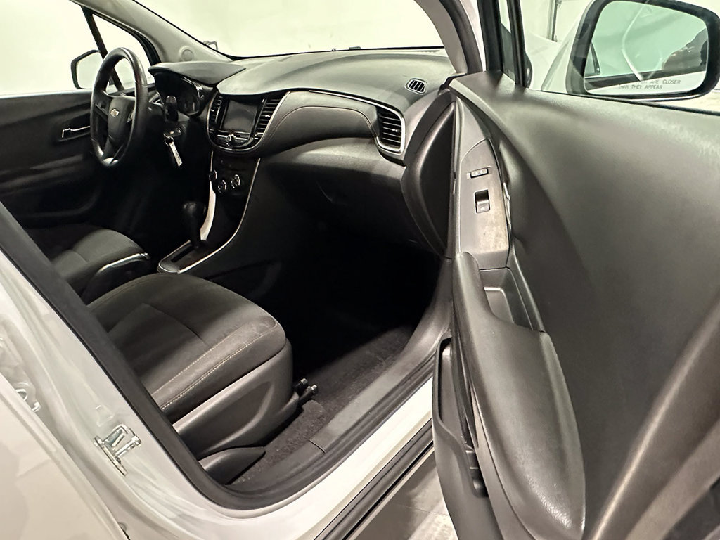 Used 2020 Chevrolet Trax LS w/ Tint and Cruise Package FWD image 22