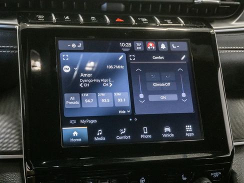 Certified 2024 Jeep Grand Cherokee Altitude AWD/4WD image 17
