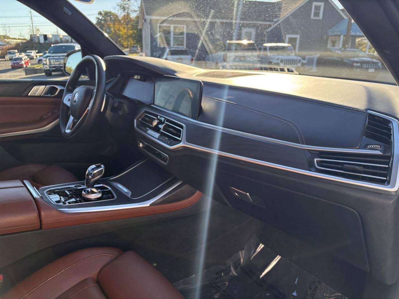 Used 2022 BMW X7 xDrive40i w/ Executive Package AWD/4WD image 16