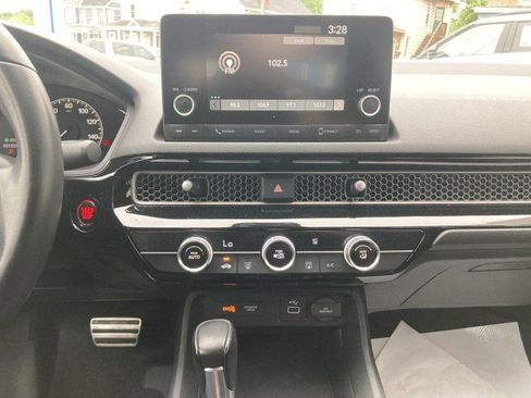 Used 2022 Honda Civic Sport image 10