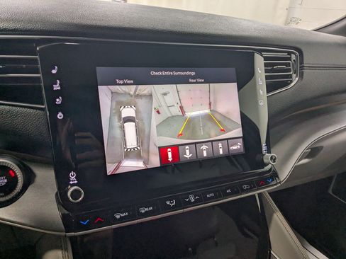 New 2025 Jeep Wagoneer Series II w/ Convenience Group I image 12