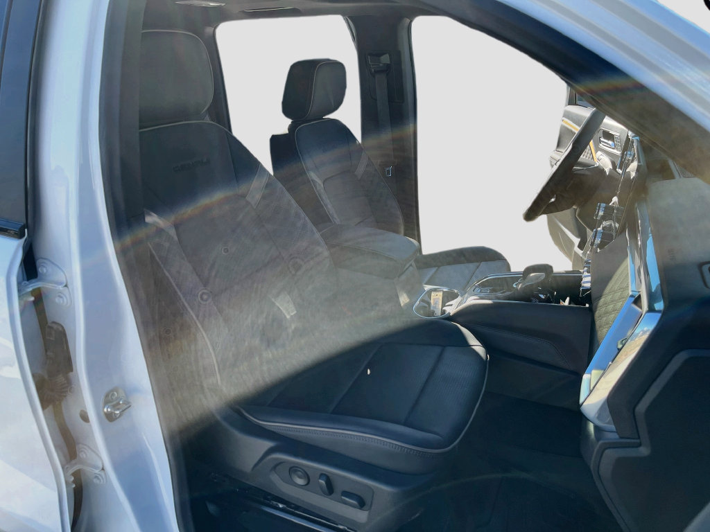 Used 2024 GMC Canyon Denali AWD/4WD image 30