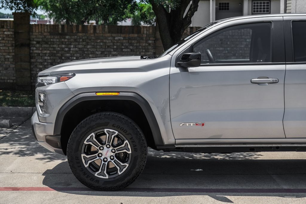 Used 2023 GMC Canyon AT4 w/ Canyon Safety Plus Package AWD/4WD image 21