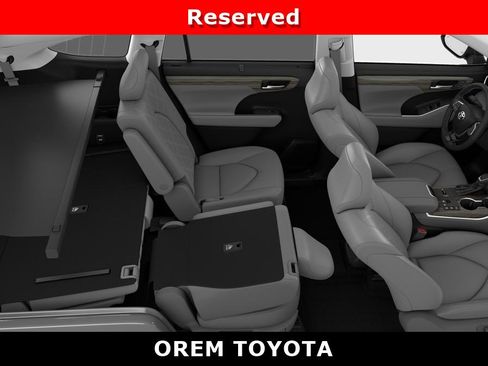 New 2026 Toyota Highlander Platinum image 22