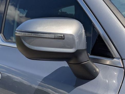 Certified 2025 Kia Telluride LX FWD image 14
