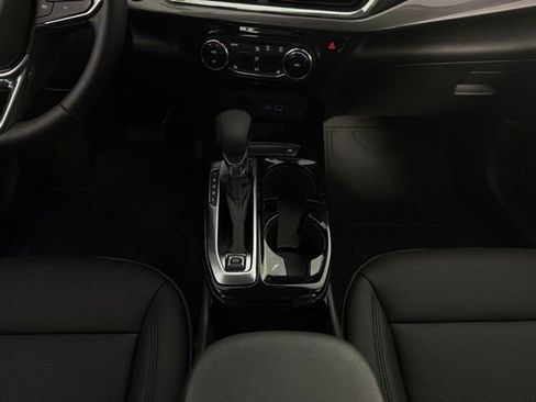 Used 2025 Chevrolet Trax ACTIV w/ Driver Confidence Package FWD image 43