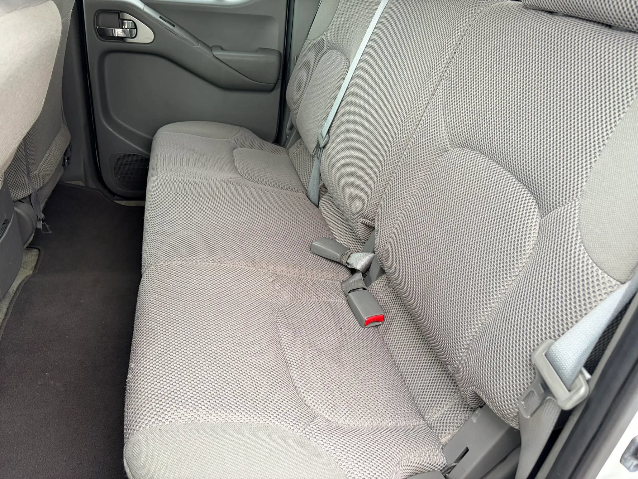 Used 2016 Nissan Frontier SV AWD/4WD image 12