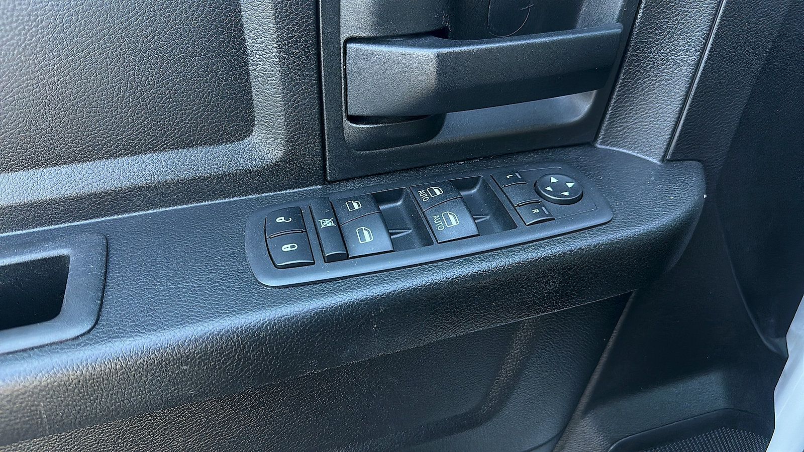 Used 2019 RAM 1500 Express AWD/4WD image 22