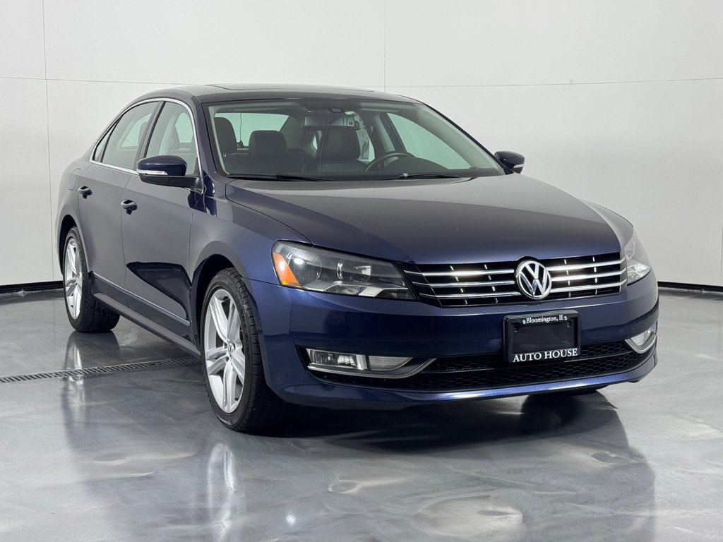 Used 2015 Volkswagen Passat TDI SEL Premium FWD image 3