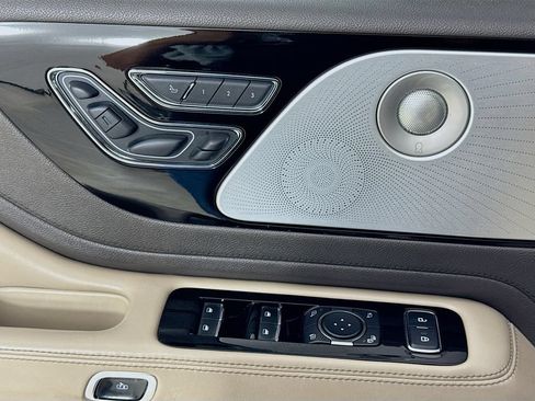 Used 2020 Lincoln Aviator Grand Touring w/ Equipment Group 301A AWD/4WD image 23