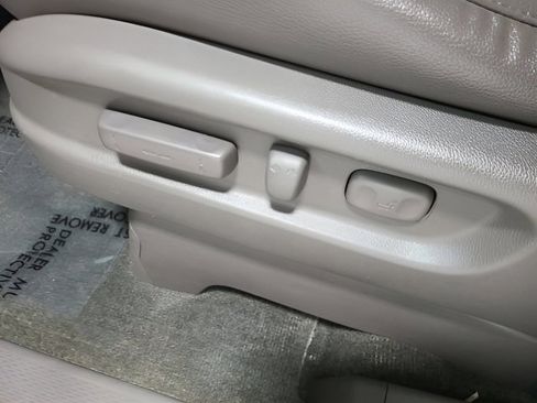 Used 2016 Honda Odyssey EX-L image 22
