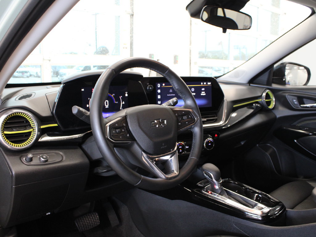 Used 2025 Chevrolet Trax ACTIV w/ Driver Confidence Package FWD image 15