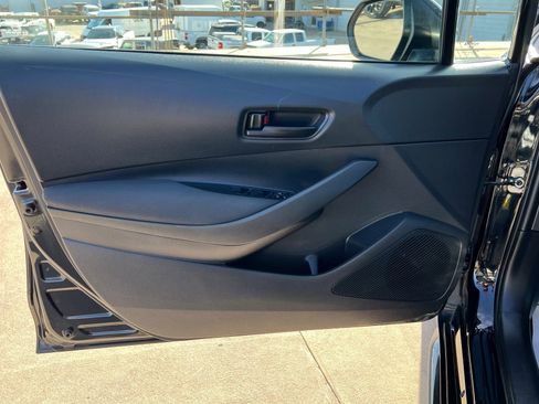 Used 2023 Toyota Corolla LE image 14