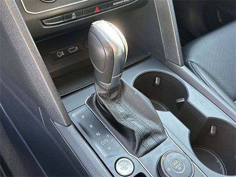 Used 2019 Volkswagen Atlas SE w/ Panoramic Sunroof Package image 14