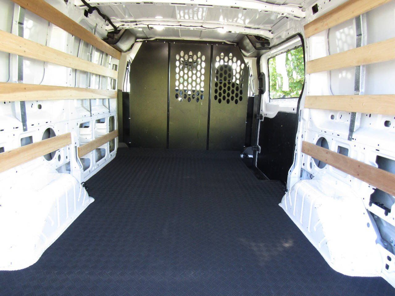 Used 2025 Ford Transit 250 Low Roof w/ Exterior Upgrade Package RWD image 20