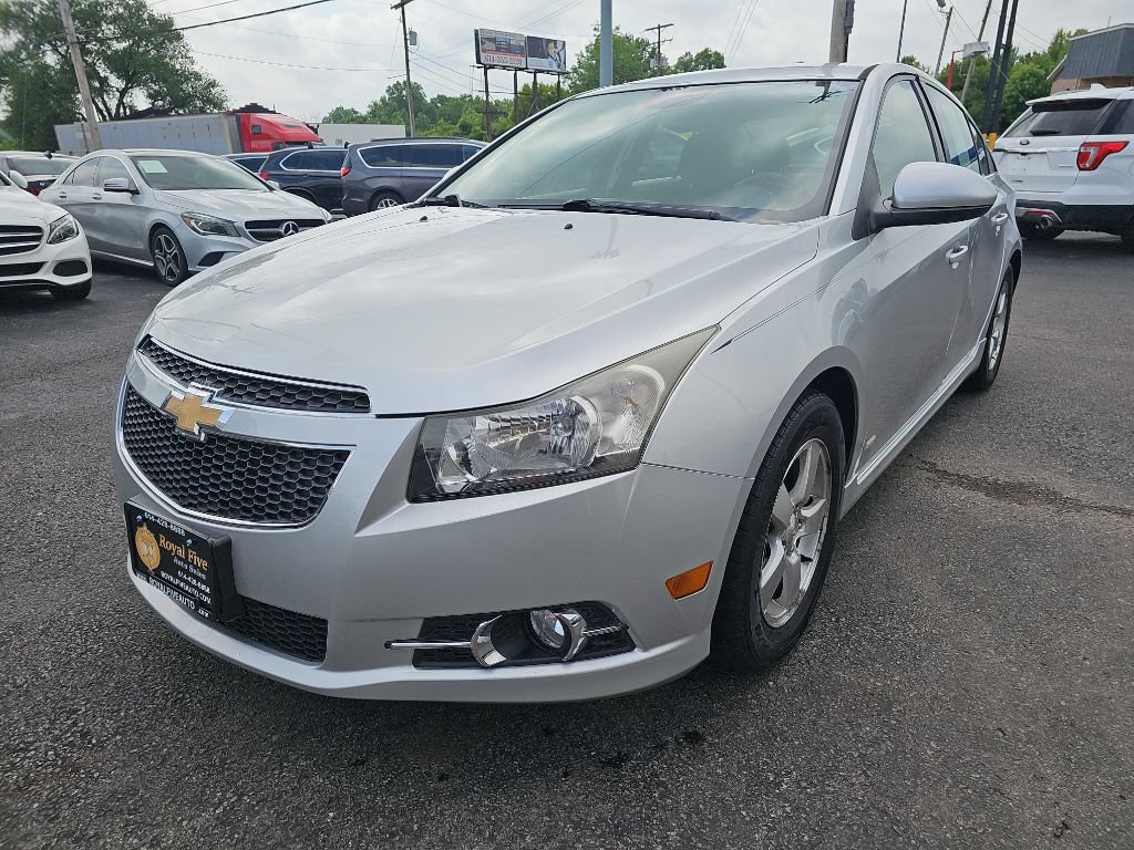 Used 2013 Chevrolet Cruze LT w/ RS Package FWD image 17