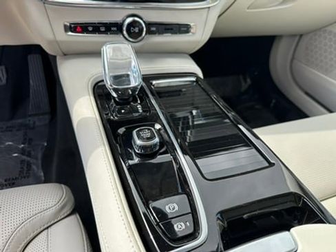 Certified 2024 Volvo S90 T8 Ultimate w/ Lounge Package image 12