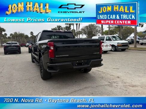 Used 2025 Chevrolet Silverado 1500 Custom image 11