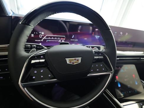 Used 2026 Cadillac Escalade Platinum Sport w/ LPO, ONYX Package AWD/4WD image 22
