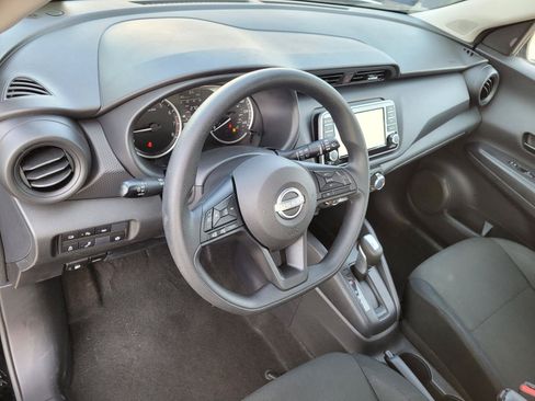 Used 2025 Nissan Kicks Play S FWD image 27