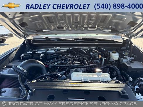 Used 2024 Toyota Tacoma TRD Off-Road AWD/4WD image 15