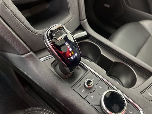 Used 2022 Cadillac XT6 Premium Luxury image 35