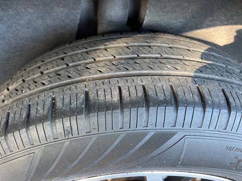 Used 2021 Volkswagen Tiguan SE image 10