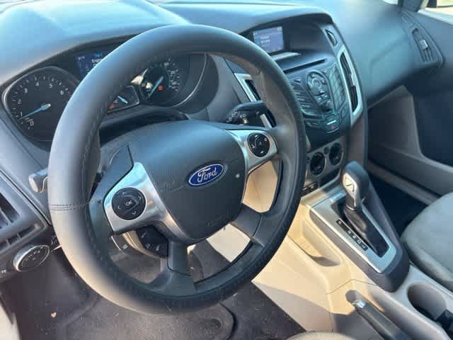 Used 2014 Ford Focus SE FWD image 10