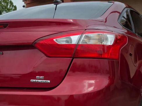 Used 2014 Ford Focus SE image 10
