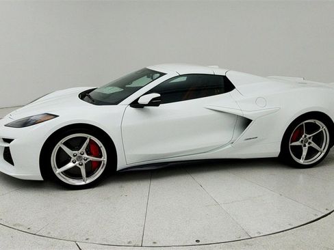 New 2025 Chevrolet Corvette E-Ray image 2