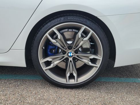 Used 2020 BMW M550i xDrive w/ Executive Package AWD/4WD image 5