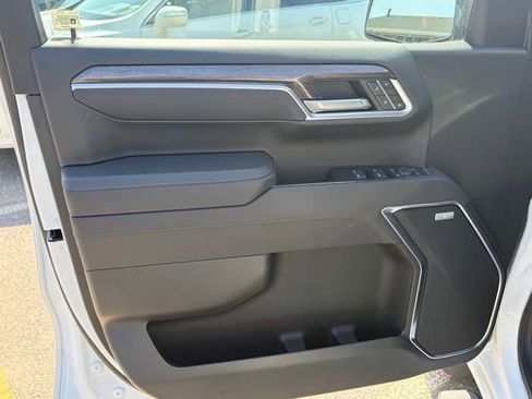 Used 2025 Chevrolet Silverado 1500 LTZ w/ Z71 Off-Road Package image 12