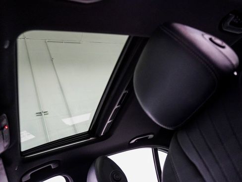 Used 2020 Mercedes-Benz E 350 4MATIC Sedan image 19