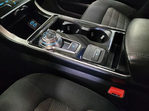 Used 2019 Ford Edge SEL AWD/4WD image 26