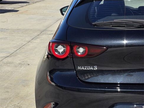 Certified 2025 MAZDA MAZDA3 s Sport image 4