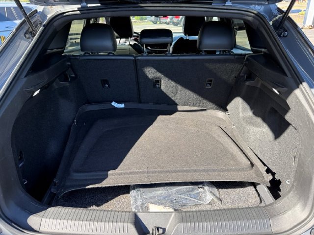 Used 2023 Volkswagen ID.4 Pro RWD image 17
