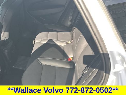 Used 2024 Volvo XC60 T8 Ultimate w/ Protection Package Premier AWD/4WD image 14