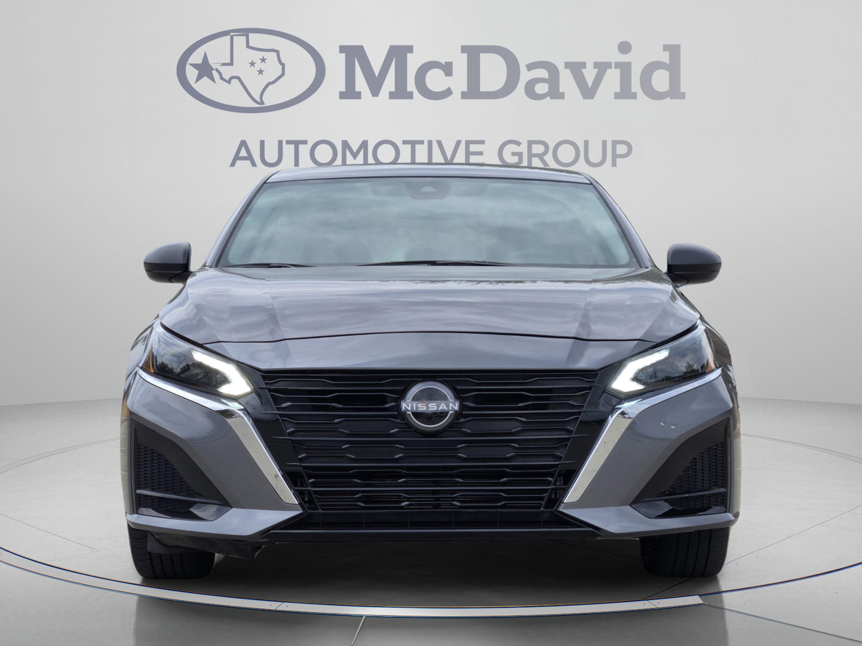 Used 2025 Nissan Altima 2.5 SV FWD image 8