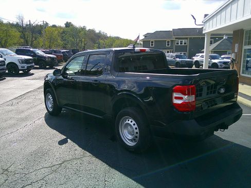 New 2025 Ford Maverick XL image 32