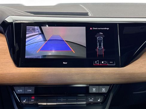 Used 2023 Audi e-tron GT Premium Plus image 14